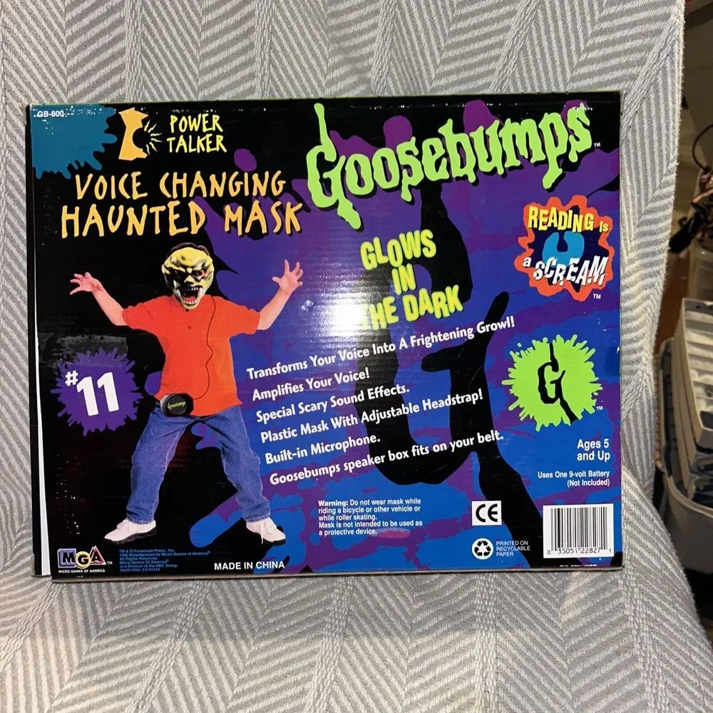 VTG 1996 Goosebumps Voice Changing‎ Glow In The Dark Haunted Mask Toy For Repair